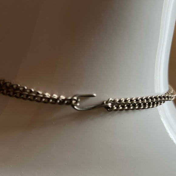 ✔Antique Hearts Statement Necklace - Picture 4 of 6